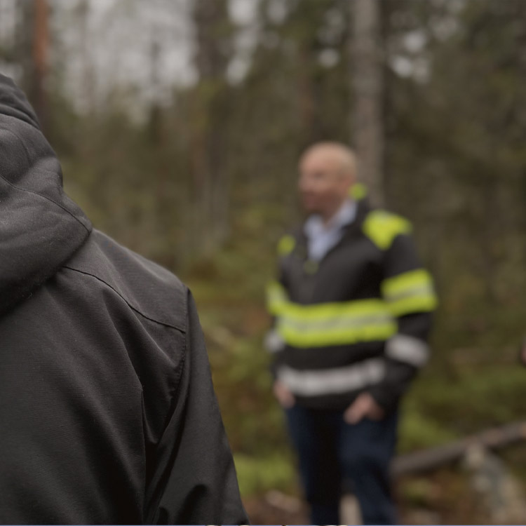 En person i reflexväst